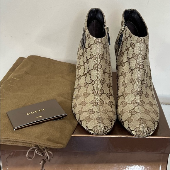 Gucci Beige Ebony Ankle Heeled Bootie - Picture 9 of 14